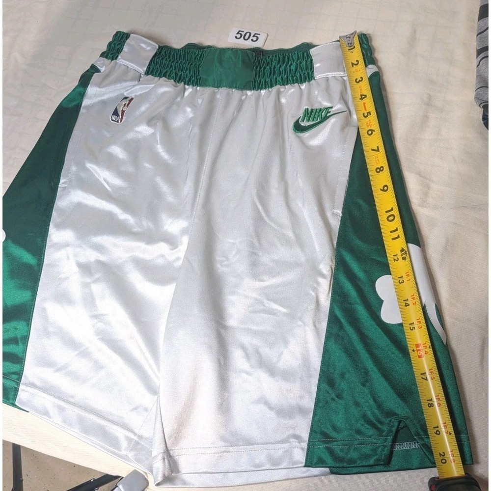 Nike Boston Celtics NBA Basketball Dri-FIT Men's Shorts Green White Size 34